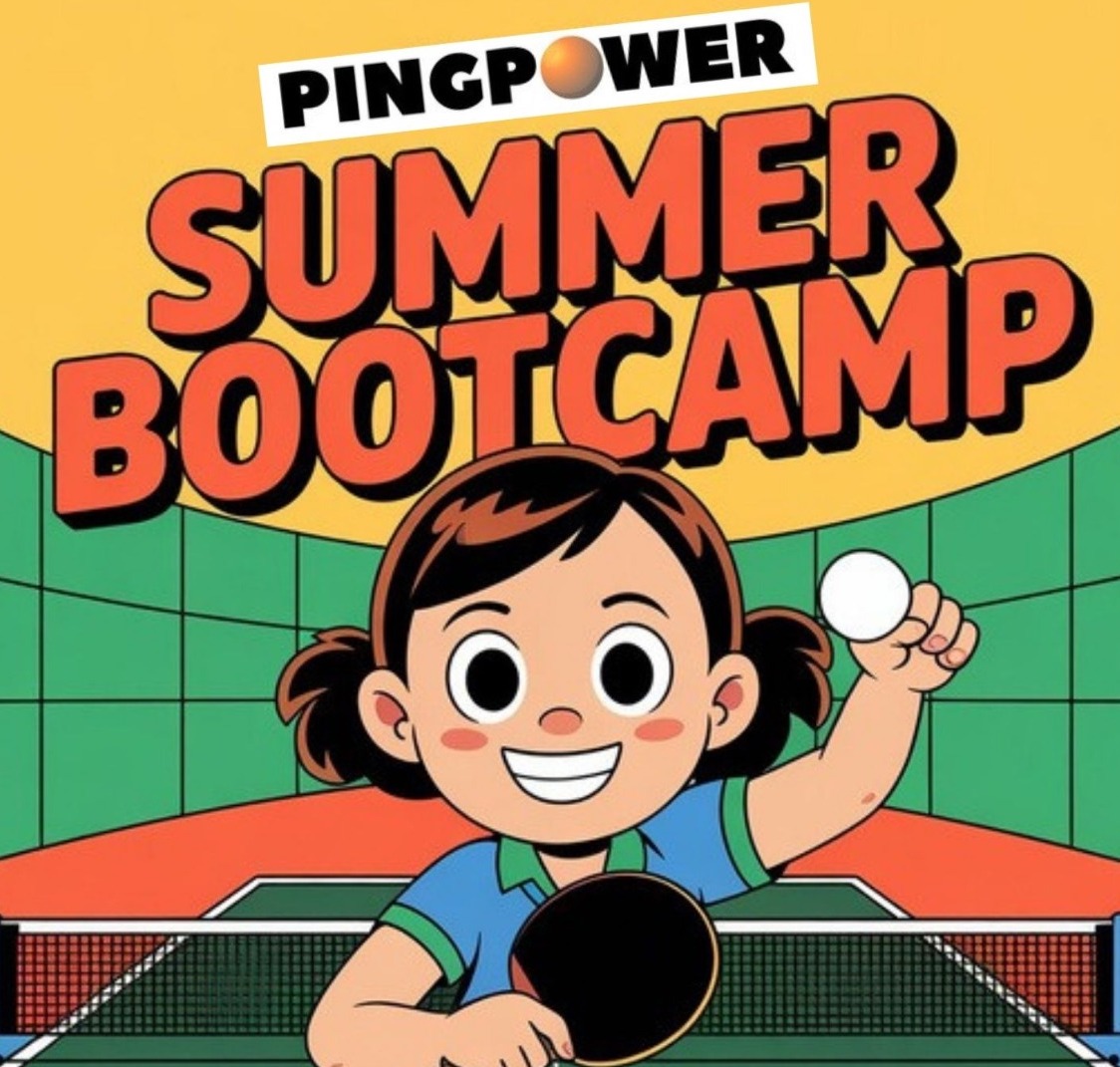 LOCANDINA PINGPOWER BOOT SUMMER CAMP con tavolo tennsitavolo e disegno ragazzina che prepara un servizio.